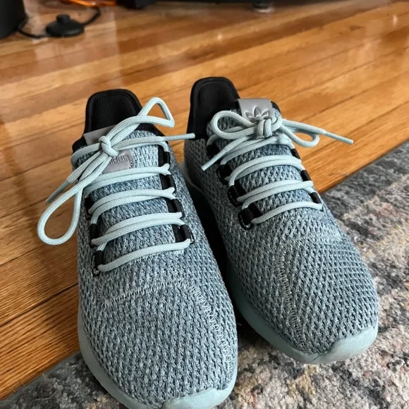 Light blue Adidas Tubular - Picture 2 of 4